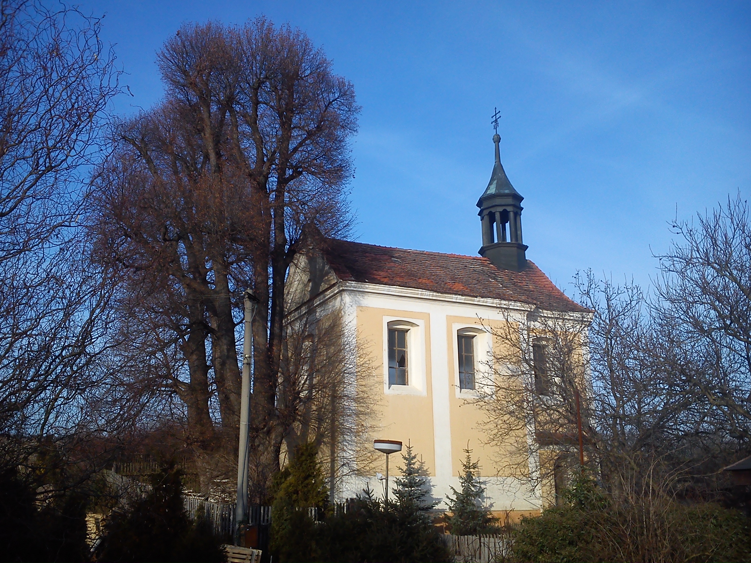 Pacov_(Žerotín),_zima_2016_03.jpg